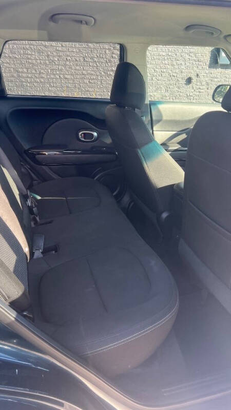 2017 Kia Soul +