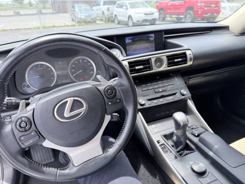 2016 Lexus IS 300