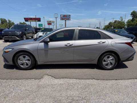 2024 Hyundai Elantra SE