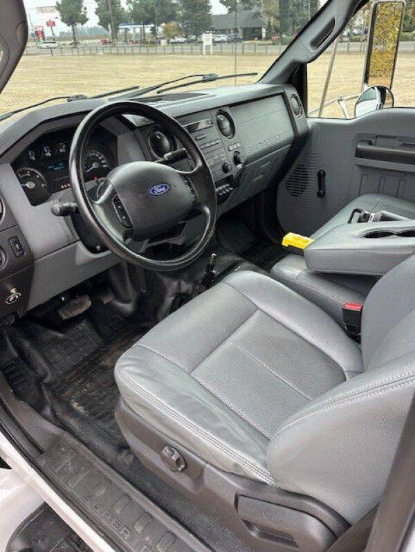 2013 Ford F-650 Super Duty