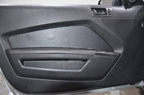 2012 Ford Mustang V6