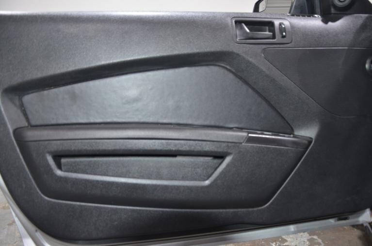 2012 Ford Mustang V6