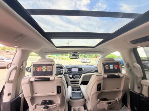 2019 Chrysler Pacifica Hybrid