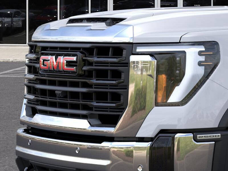 2025 GMC Sierra 2500HD Pro