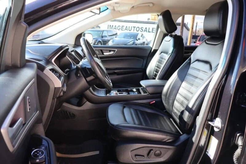 2020 Ford Edge