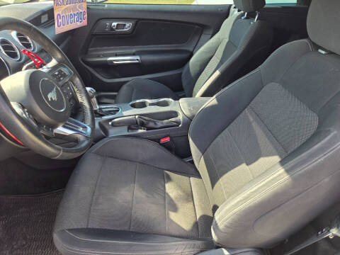 2016 Ford Mustang V6