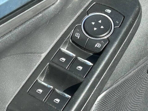 2022 Ford Escape Hybrid Titanium