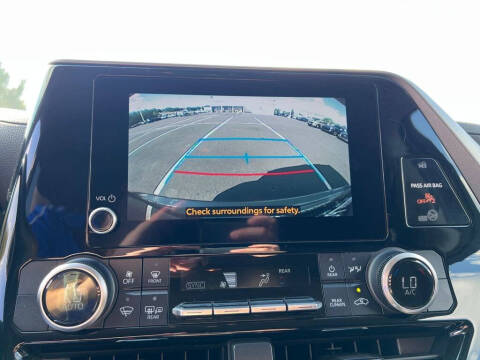 2023 Toyota Highlander Hybrid LE