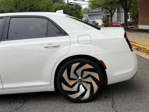 2019 Chrysler 300 Touring