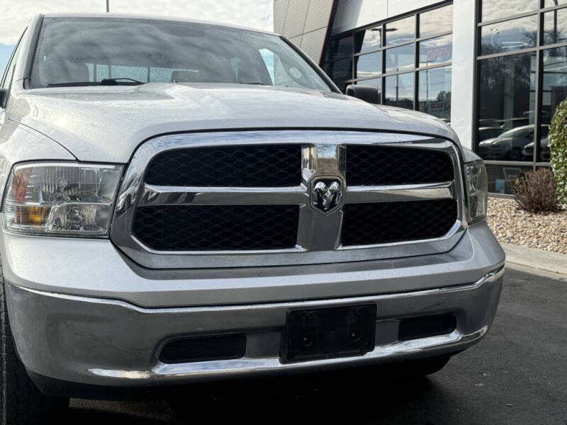 2017 RAM 1500 SLT
