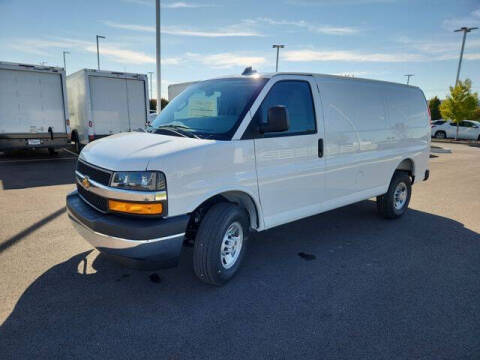 2025 Chevrolet Express 3500