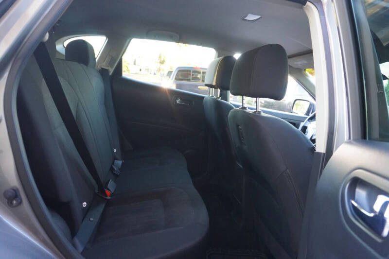 2015 Nissan Rogue Select S