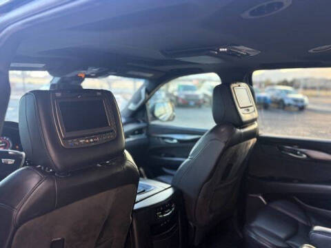 2017 Cadillac Escalade Platinum