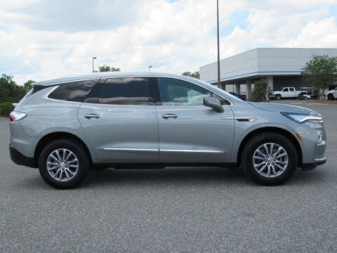 2024 Buick Enclave Essence