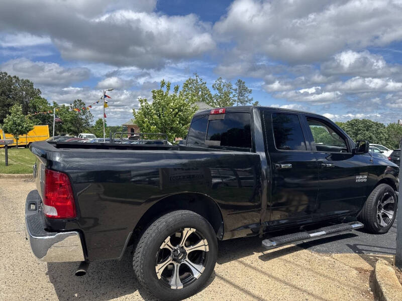 2016 RAM 1500 SLT