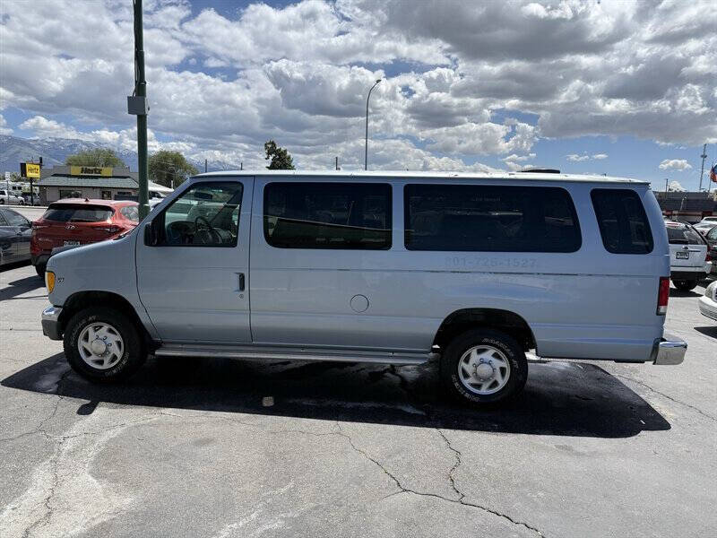 2000 Ford E-350 XLT SD