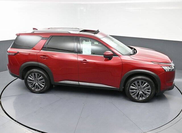 2023 Nissan Pathfinder SL