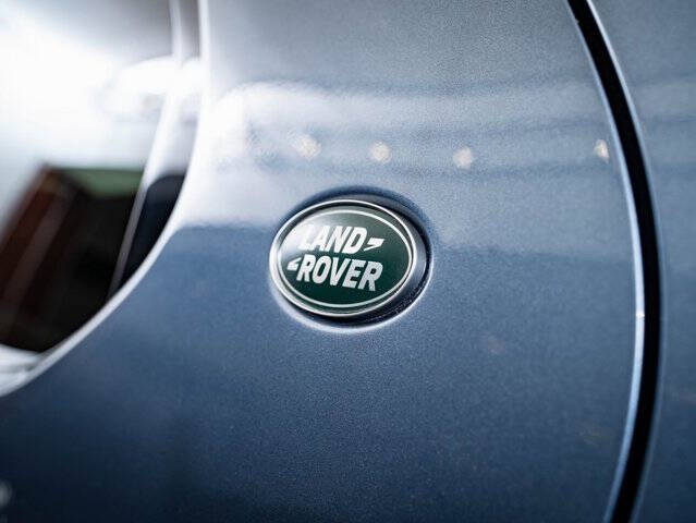 2023 Land Rover Discovery P300 S R-Dynamic