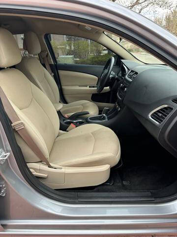 2013 Dodge Avenger SE