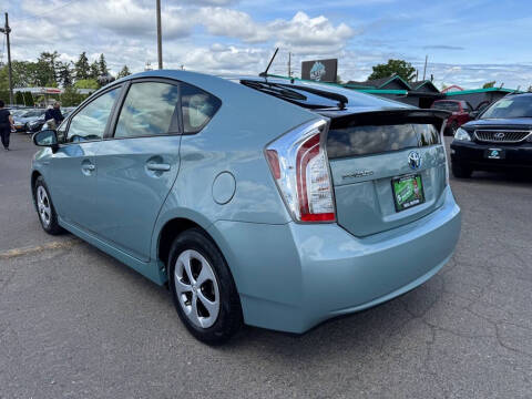 2014 Toyota Prius Two