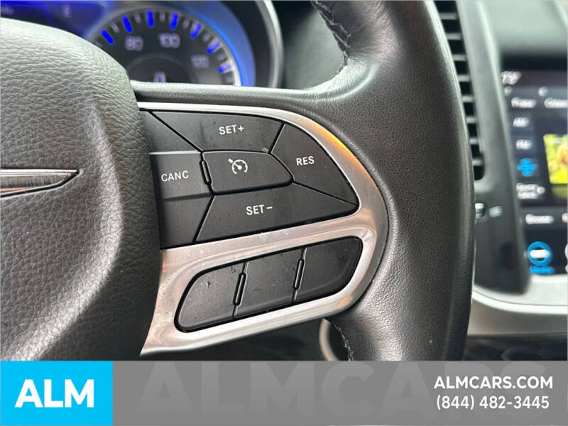 2021 Chrysler 300 Touring