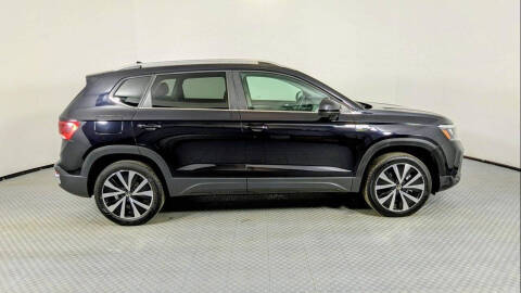 2024 Volkswagen Taos SE