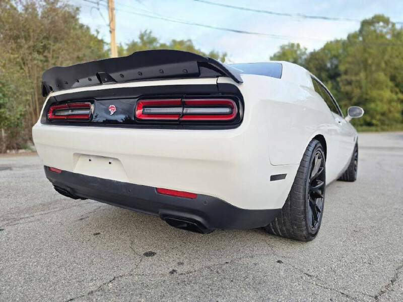 2016 Dodge Challenger SRT Hellcat