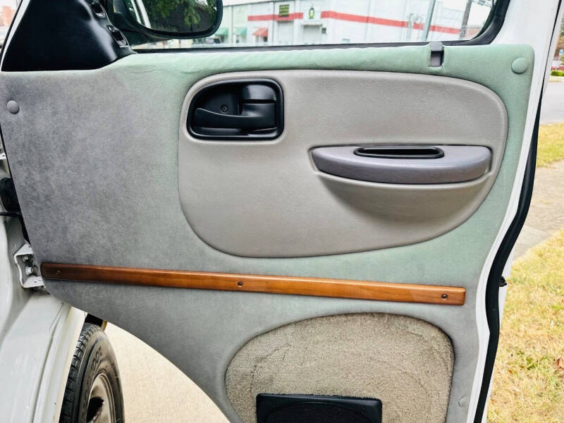 2000 Dodge Ram Van 1500