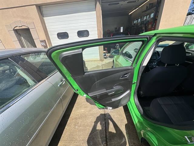 2014 Chevrolet Sonic LT Manual