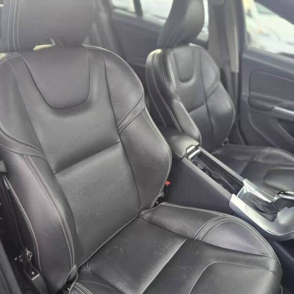 2017 Volvo S60 T5 Dynamic