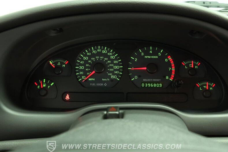 2004 Ford Mustang GT Deluxe