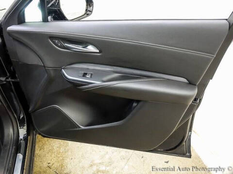 2025 Cadillac XT4 Premium Luxury