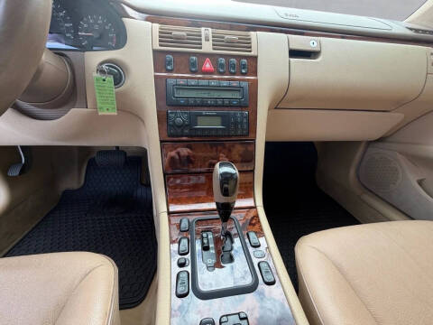 2002 Mercedes-Benz E-Class E 320