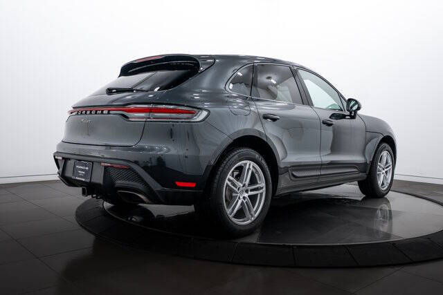 2025 Porsche Macan