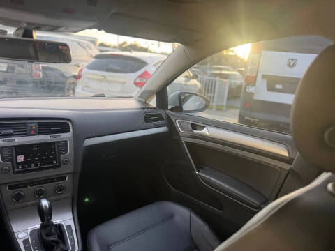 2016 Volkswagen Golf