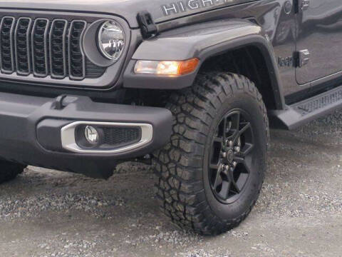 2025 Jeep Gladiator High Tide