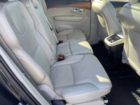 2017 Volvo XC90 T6 Inscription