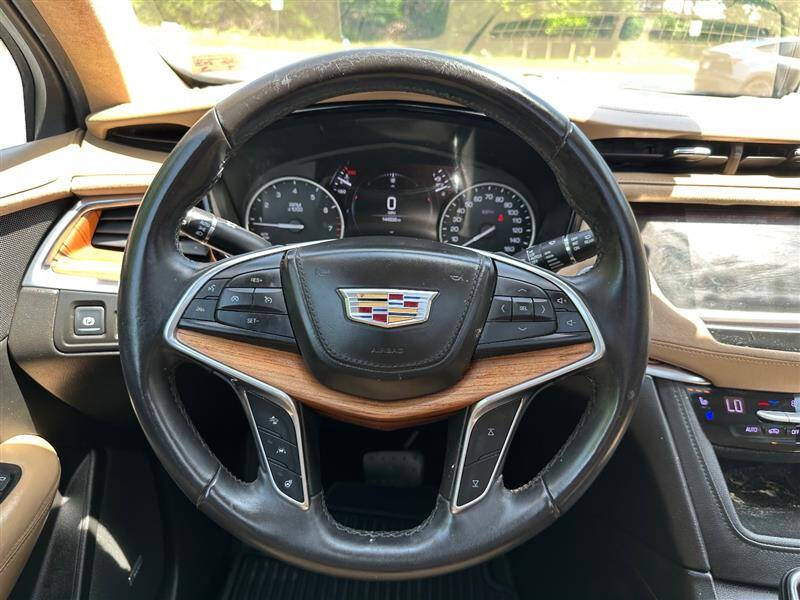 2018 Cadillac XT5 Platinum