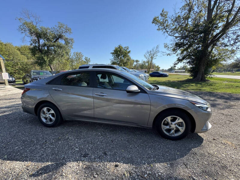 2023 Hyundai Elantra SE