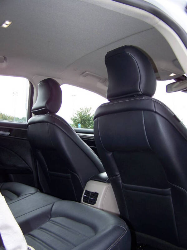 2018 Ford Fusion Hybrid SE