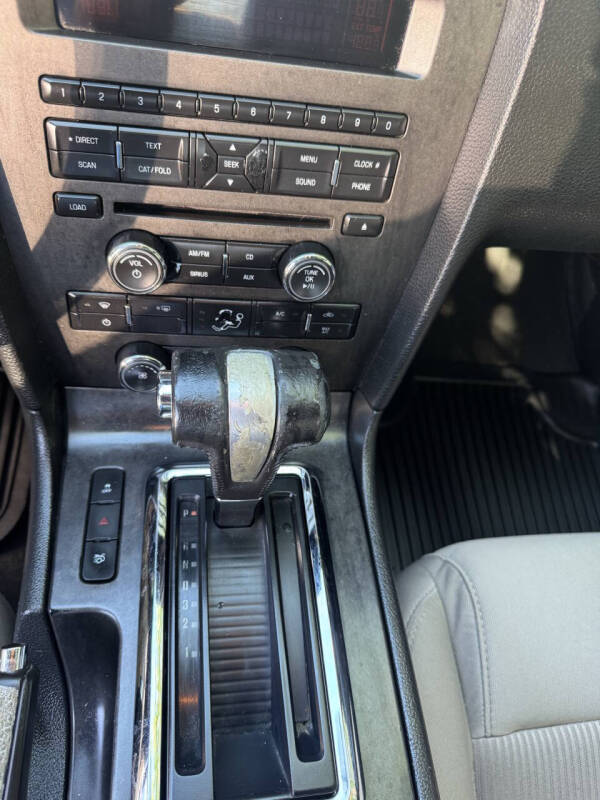 2012 Ford Mustang V6