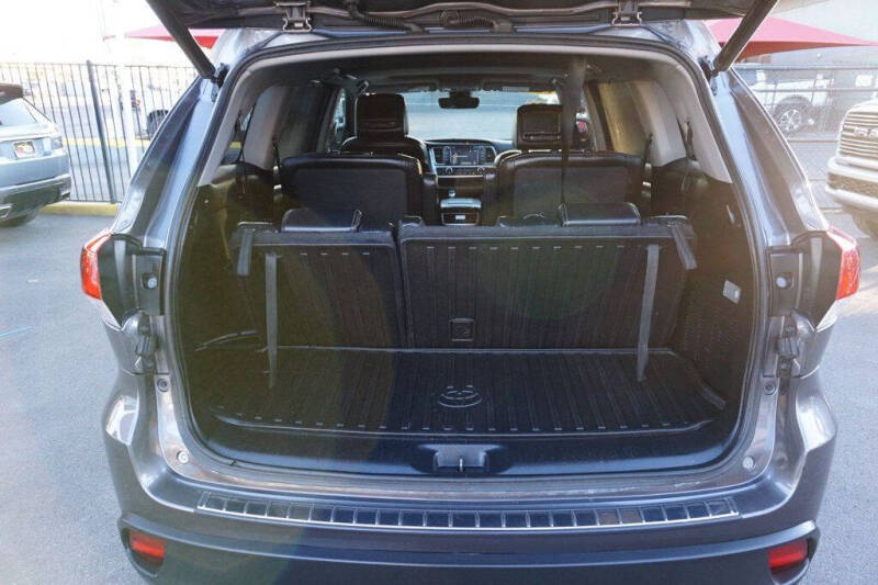 2017 Toyota Highlander