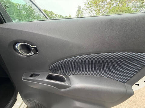 2016 Nissan Versa Note SV