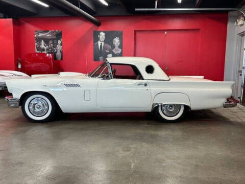 1957 Ford Thunderbird
