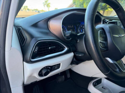 2019 Chrysler Pacifica LX