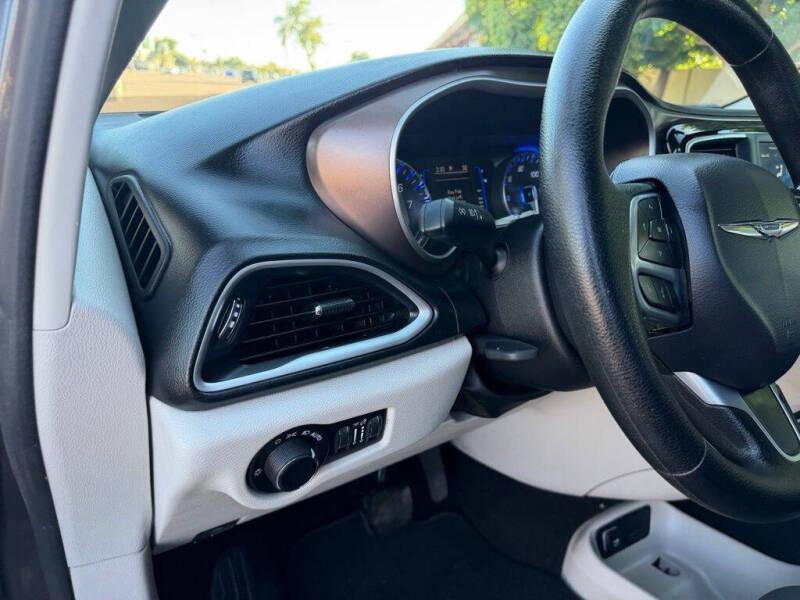 2019 Chrysler Pacifica LX