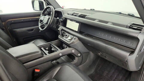 2024 Land Rover Defender 110 P400 X-Dynamic SE