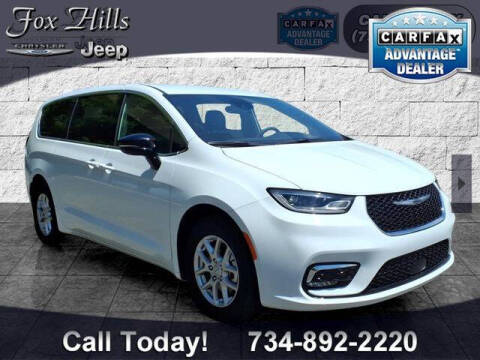 2026 Chrysler Pacifica Select