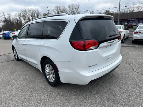 2018 Chrysler Pacifica Touring L