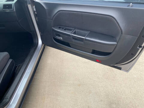 2014 Dodge Challenger SXT